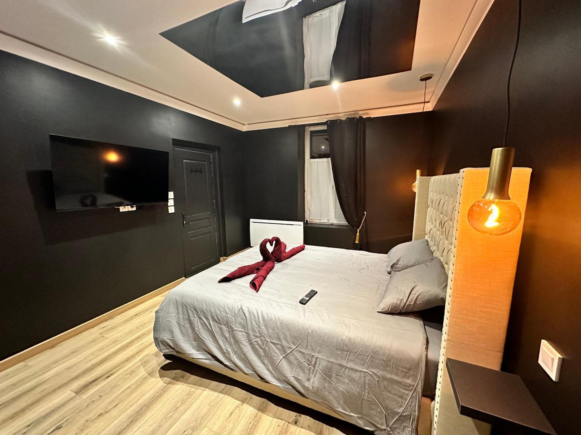 Dark Room Blois - Love Room Saint-Gervais-la-Foret ภายนอก รูปภาพ