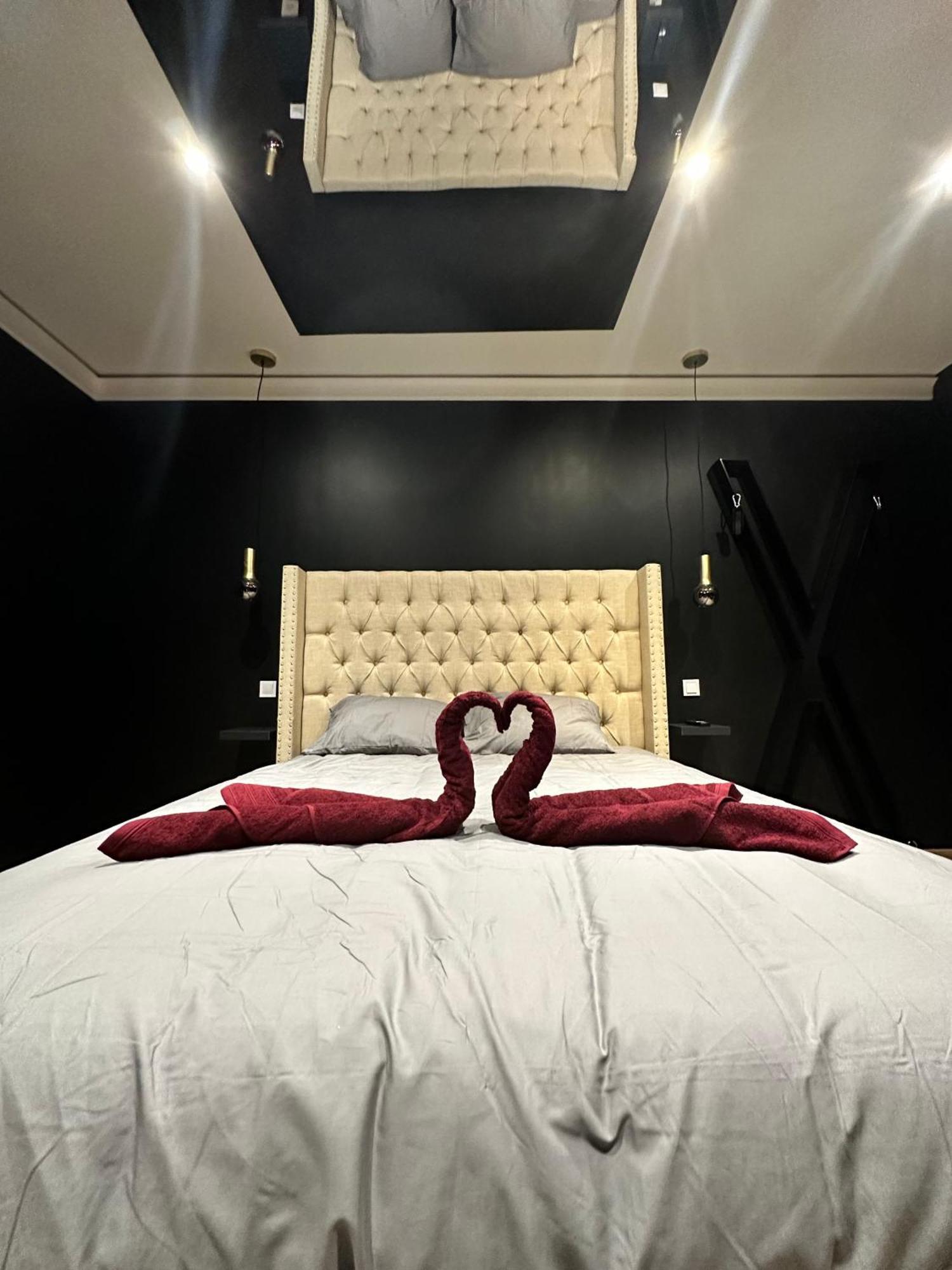 Dark Room Blois - Love Room Saint-Gervais-la-Foret ภายนอก รูปภาพ
